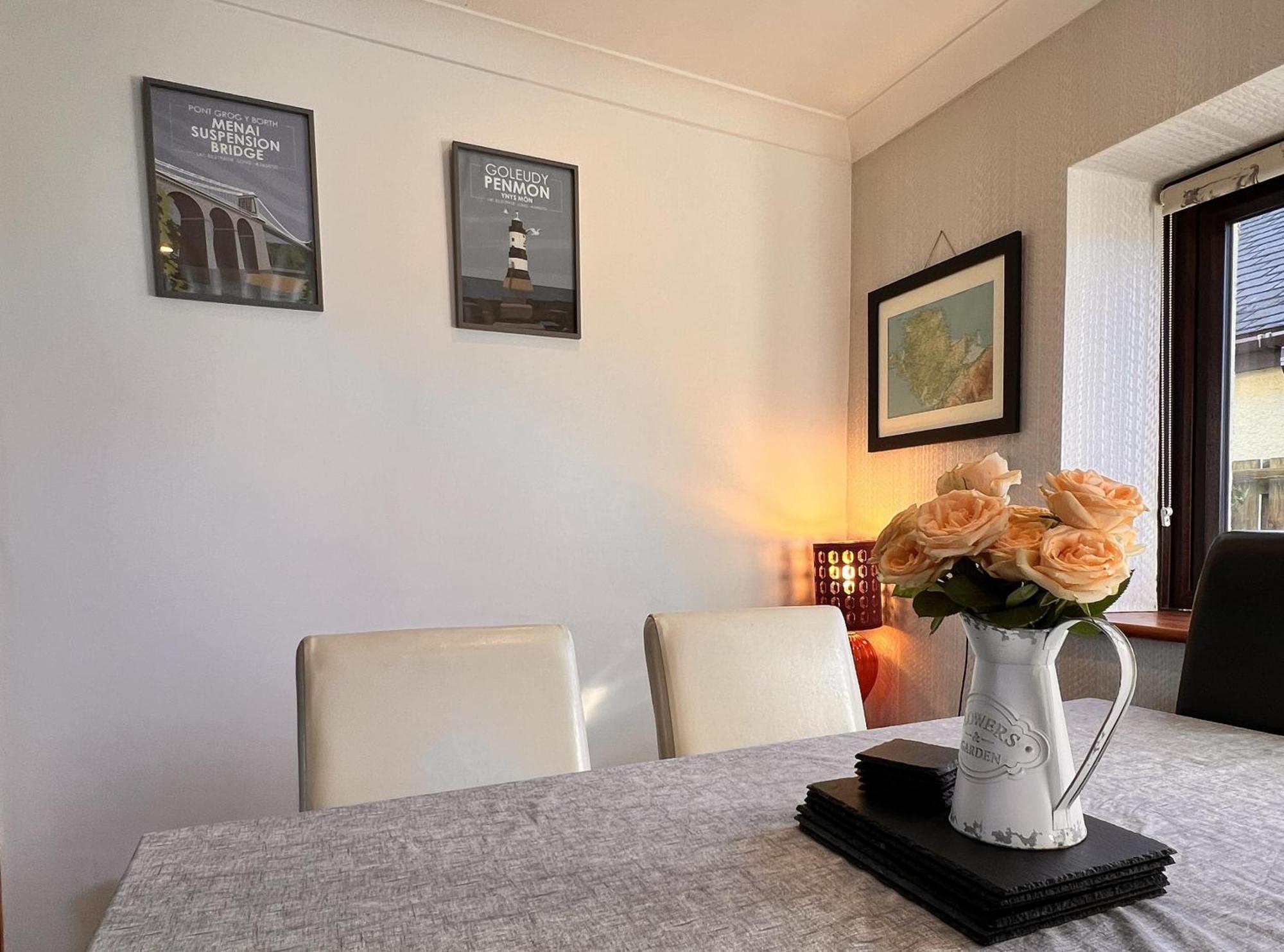3 Bed Detached Cottage- Log Burner Mountain Views Beaumaris Exteriér fotografie