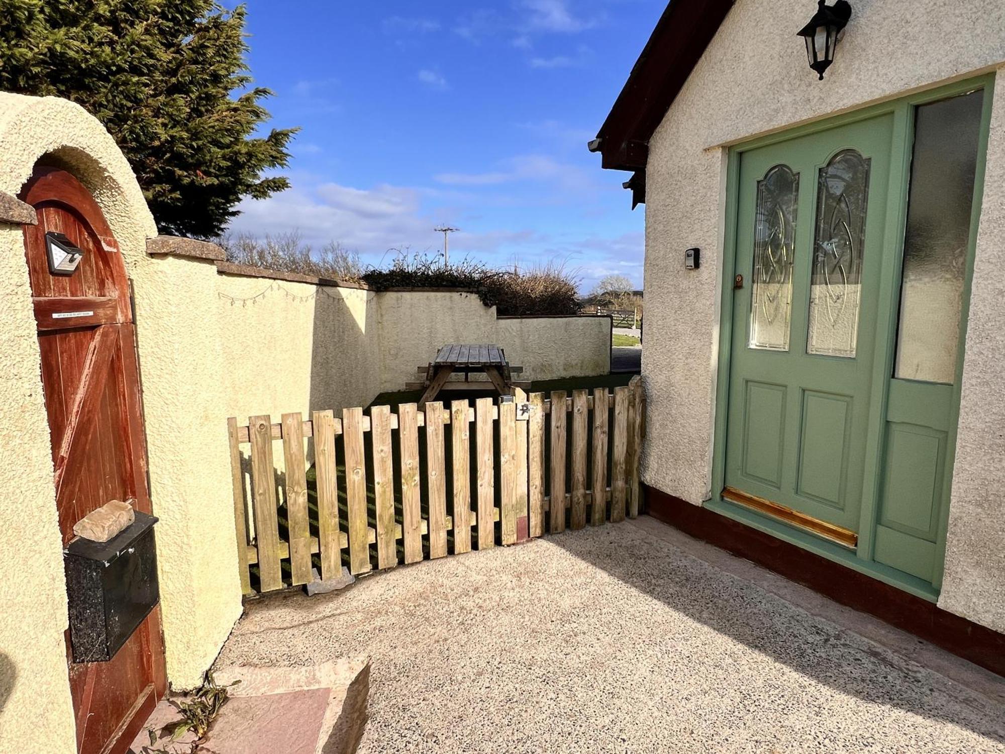 3 Bed Detached Cottage- Log Burner Mountain Views Beaumaris Exteriér fotografie